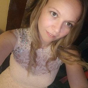 Meet your Posher, Jillian